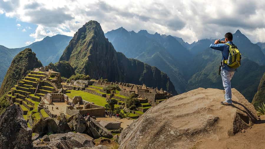 From Cusco: Train Ride and Guided Tour of Machu Picchu - What the $412 price covers