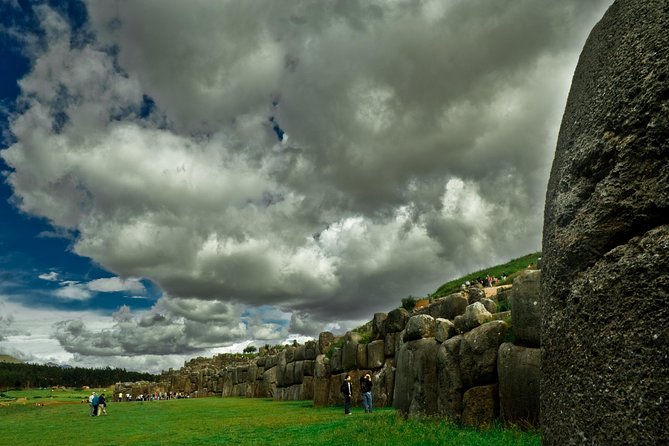 Half-Day City Tour of Cusco Including Tambomachay - Qenqo and its crooked rock channel