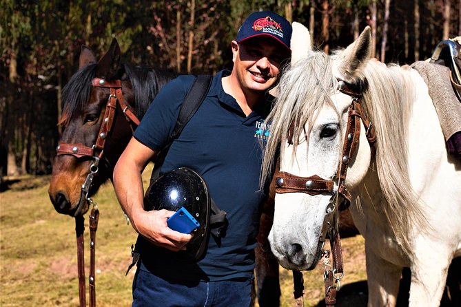 Horse Riding Chacan Mountain And Temple Of The Moon - From your hotel to the ranch