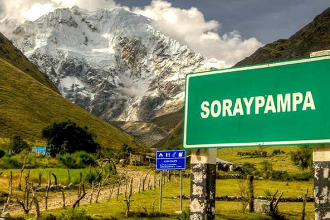 Humantay Lake Full Day Hike - The 4:00 a.m. departure and the ride to Mollepata