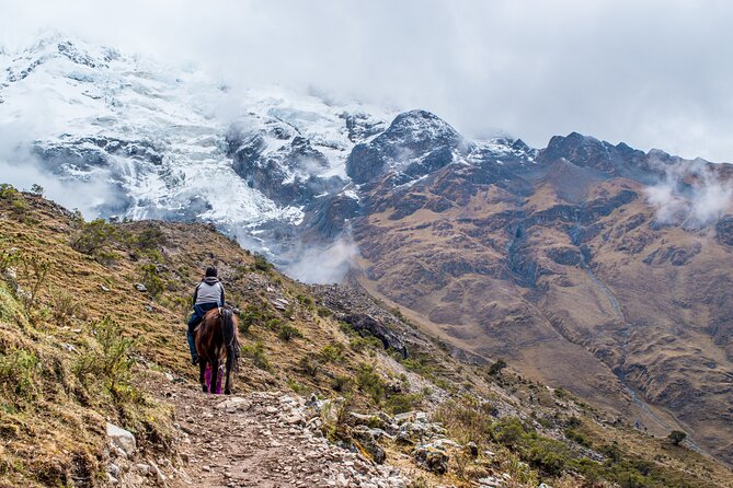 Humantay Lake Tour: Private Full-Day Tour From Cusco - The turquoise water and glacier views