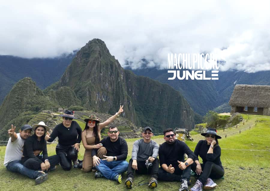IN MACHU PICCHU: Private Tour Guide Service - The Temple of the Sun and Temple of the Moon