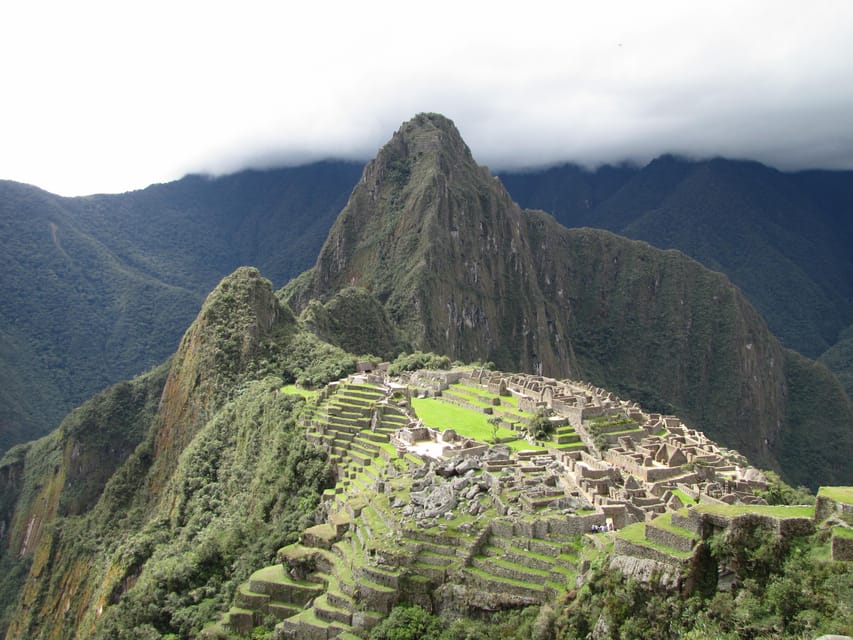 IN MACHU PICCHU: Private Tour Guide Service - Returning by bus, then train