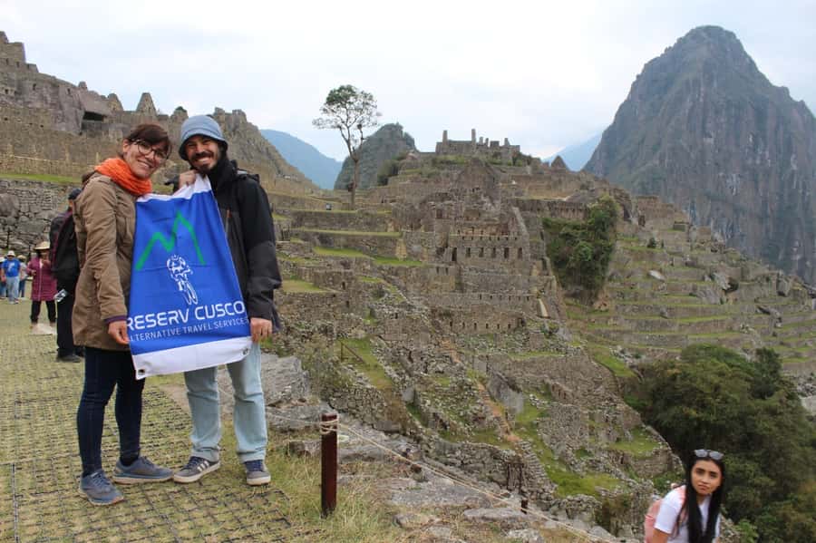 Inca Jungle Trail to Machu Picchu in 4 Days - Day one: from Cusco to Abra Malaga and Santa Maria