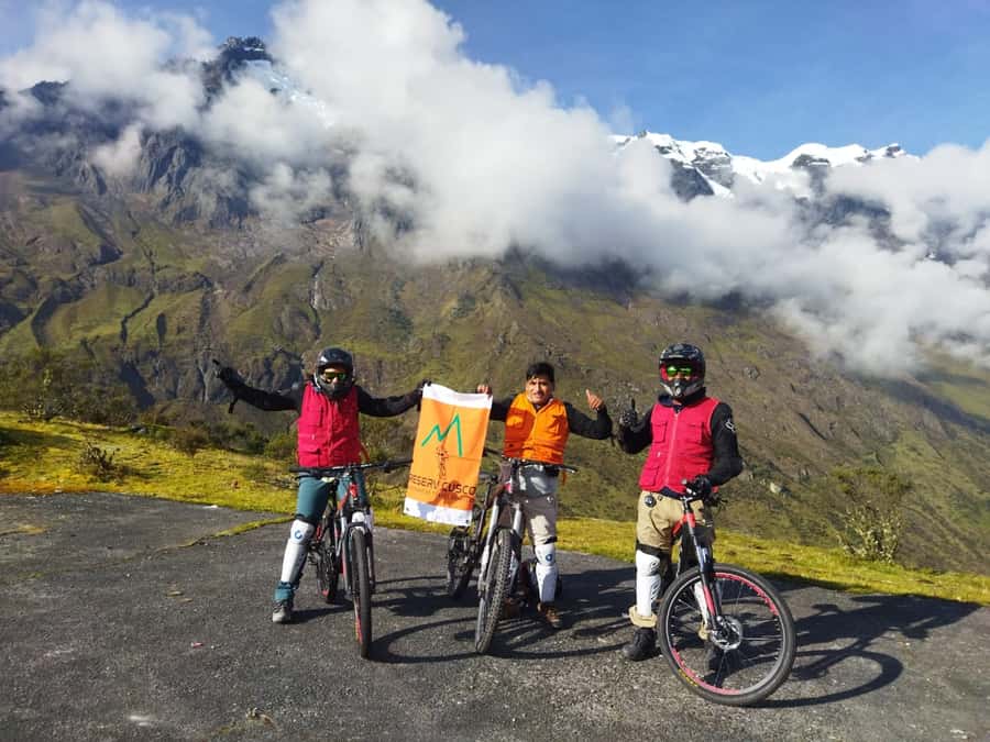 Inca Jungle Trail to Machu Picchu in 4 Days - Day three: river crossings and the walk to Aguas Calientes