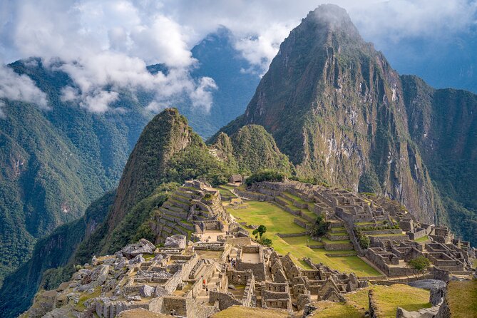 Inca Trail 4 Day Adventure to Machu Picchu with Panoramic Train - Four days from Km 82 to Machu Picchu