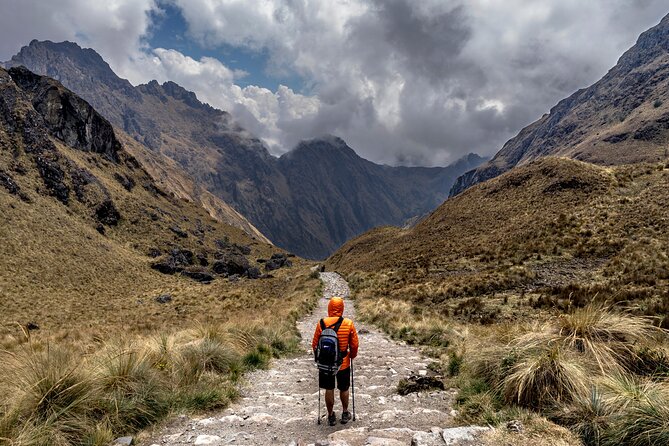 Inca Trail 4 Day Adventure to Machu Picchu with Panoramic Train - Who should choose this Inca Trail package?