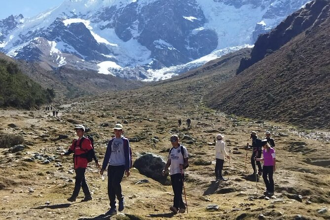 Laguna Humantay Full Day Trail - Guide support and the small-group advantage