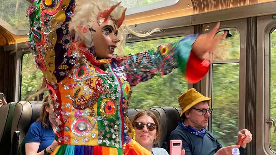 Machu Picchu: 1-day tour by Vistadome Observatory train - Why this Machu Picchu day trip works
