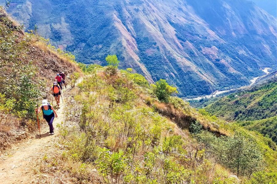 Machu Picchu: 5-Day Salkantay Trek with Panoramic Train - Day four: the railway walk to Aguas Calientes