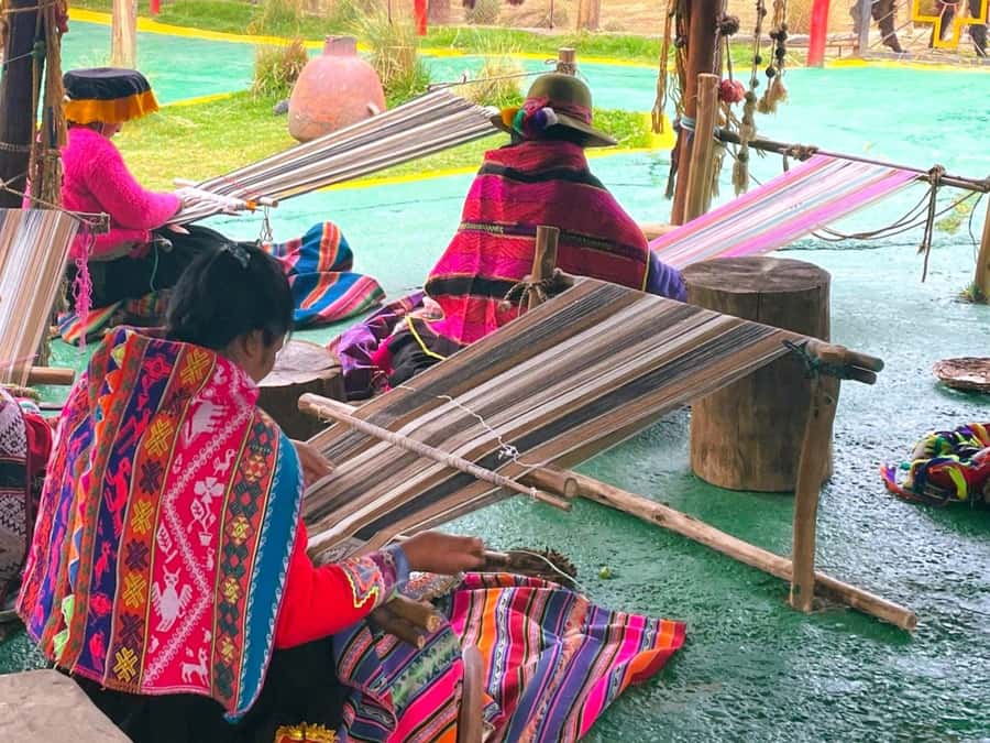 Machu Picchu: Chinchero, Maras, Moray & Machu Picchu 2 days - Aguas Calientes makes the Machu Picchu morning easier