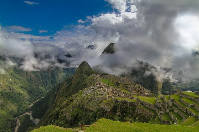 Machu Picchu Day Trip from Cuzco - The Cusco to Ollantaytambo road transfer
