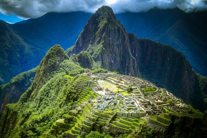 Machu Picchu Full Day Tour from Cusco(Small Groups ) - Entering Machu Picchu with the right documents