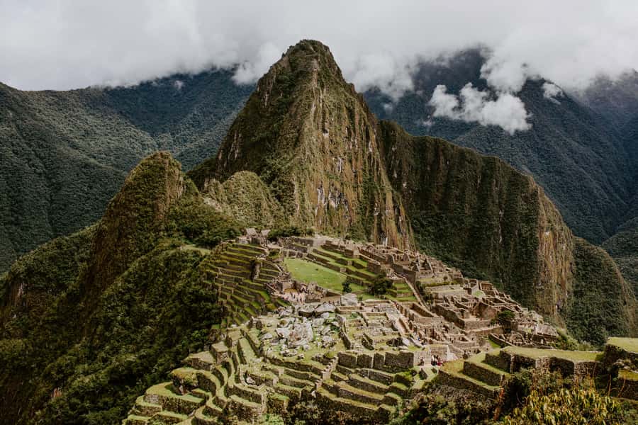Machu Picchu: Full-Day Tour from Cusco with Optional Lunch - Aguas Calientes and the mountain bus