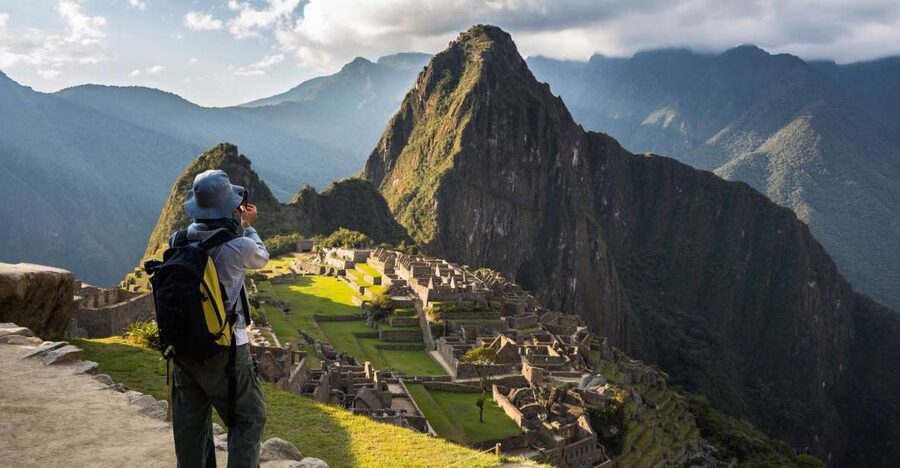 Machu Picchu: Private Full-Day Tour with Afternoon Entrance - The Train Ride to Aguas Calientes