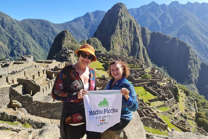 Machu Picchu & Sacred Valley 2-Day Tour - Awana Kancha starts the morning with Andean culture