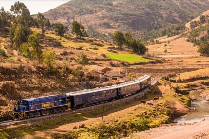 Machu Picchu Tour By Train (2 Days) - Entering Machu Picchu early