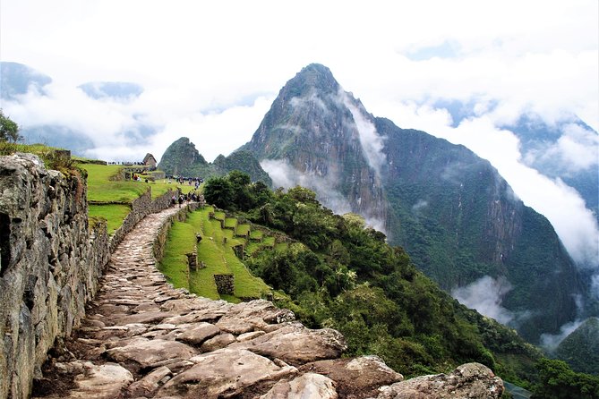 Machu Picchu Tour By Train (2 Days) - Who should choose this Machu Picchu tour?