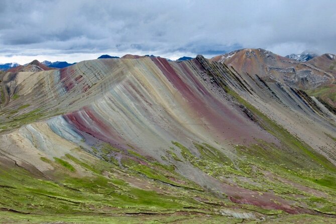 Palccoyo Rainbow Mountain Full Day Tour - Palccoyo versus Vinicunca