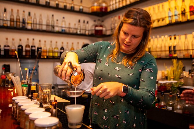 Pisco Sour Secrets: Hands-On Mixology in Historic Cusco - The meeting point deserves extra care