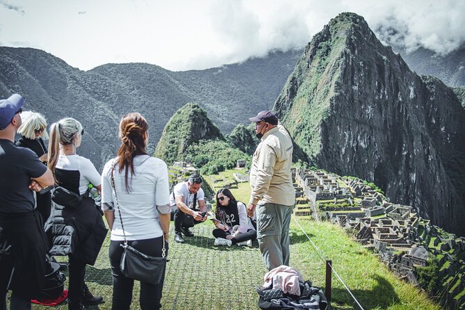 Private Machu Picchu Day Tour by Panoramic Train - Choosing between the Voyager and panoramic trains