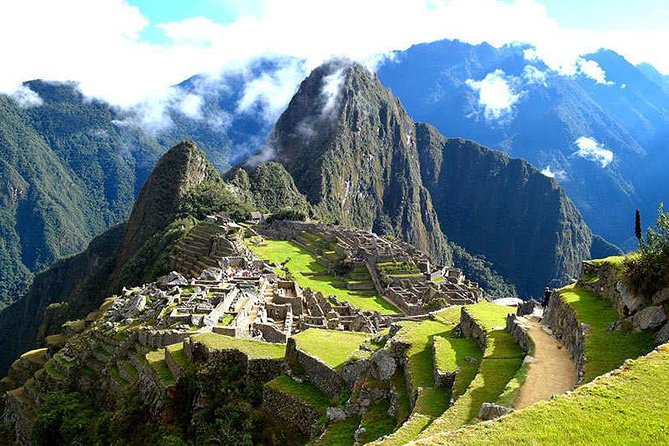 Private Tour: 2-Day Exploration of the Sacred Valley and Machu Picchu - Maras turns a spring into thousands of salt pools