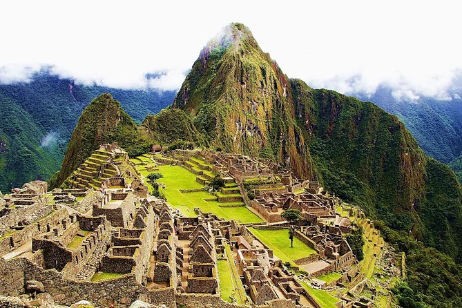 Private Tour: 2-Day Exploration of the Sacred Valley and Machu Picchu - Chinchero begins the morning at 3,762 meters