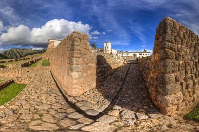Sacred Valley with Peru Vip : Pisac, Ollantaytambo and Chinchero - What the $299 price covers