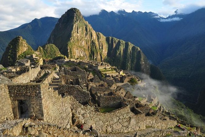 Salkantay 5-Day Trek To Machu Picchu - Day four: walking beside the railway to Aguas Calientes