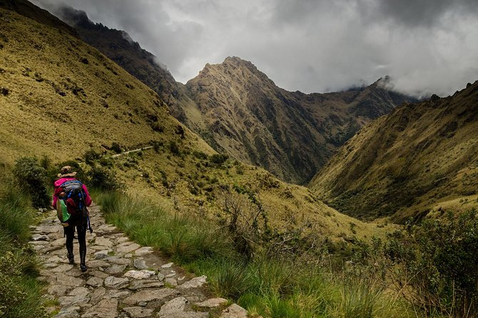 Short Inca Trail 2 Day Hike to Machu Picchu with Permits & Train - Dinner, Aguas Calientes, and the overnight break