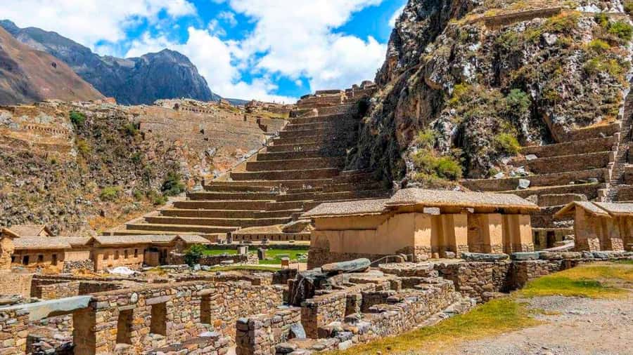 Super Sacred Valley - Maras brings you to more than 3,000 salt wells