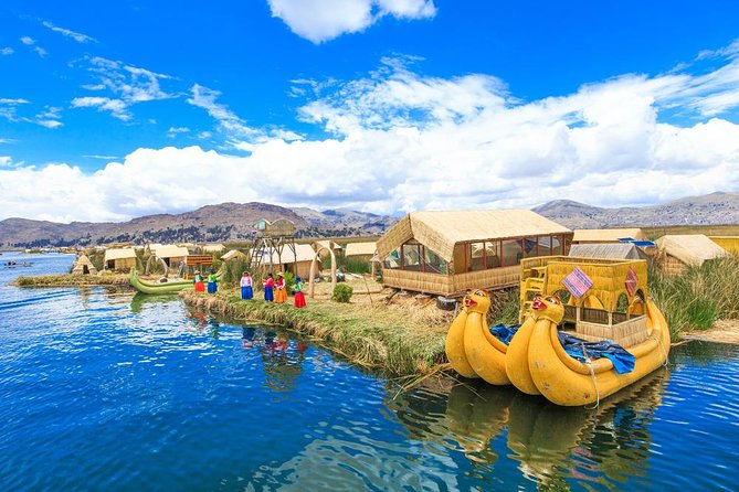 Titicaca Lake 2 Day 1 Night from Cusco to Puno - Guides, buses, and how the handoffs work