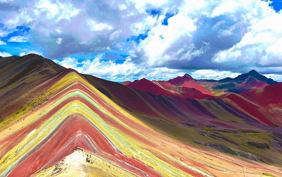 Tour de un día a la Montaña del Arco Iris y el Valle Rojo - Phullawasipata, the 4,626-meter trailhead