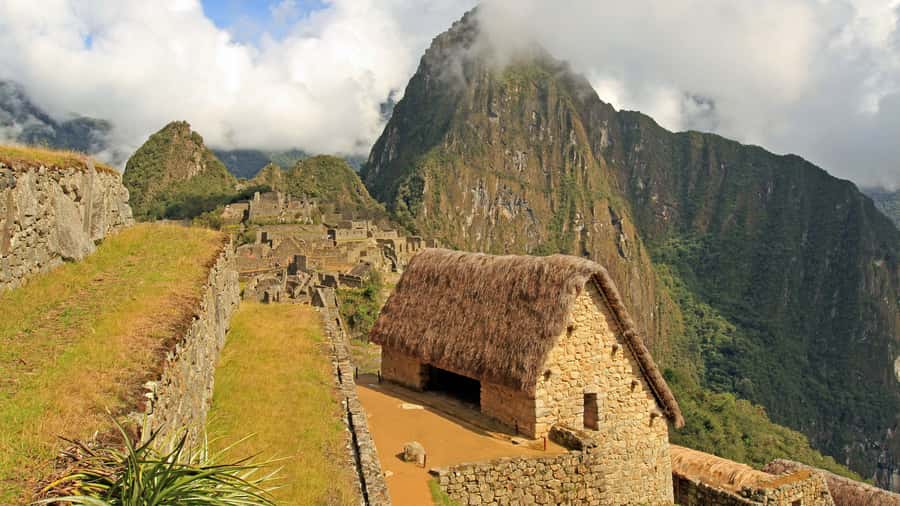 Tour Machu Picchu + Mountain of Huayna Picchu 2 days - Why this two-day plan works better than a rushed day trip