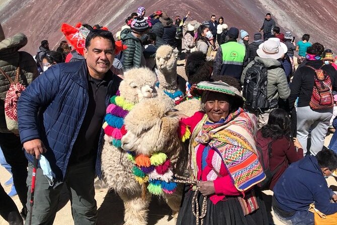 Vinicunca Rainbow Mountain Full-Day Tour from Cusco - The 4-kilometer route to 5,000 meters